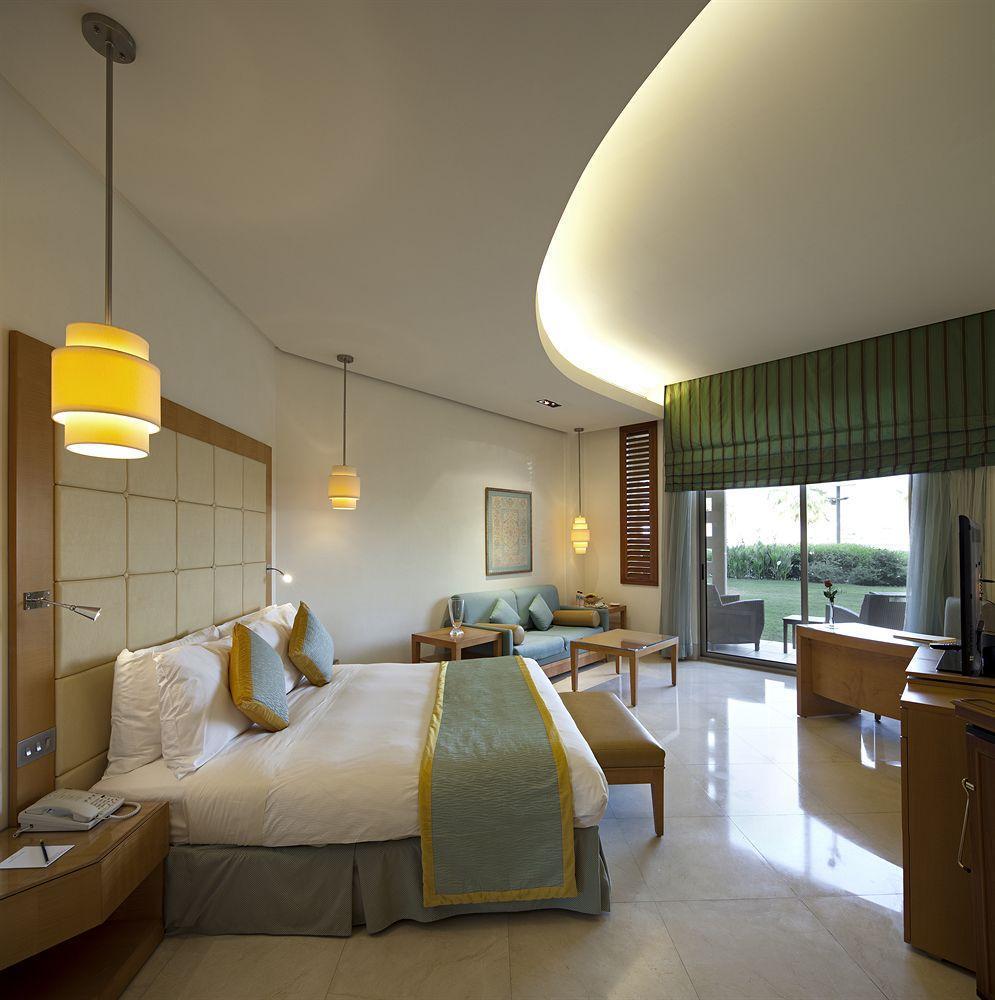 Marina Hotel Kuwait Salmiya Exterior photo